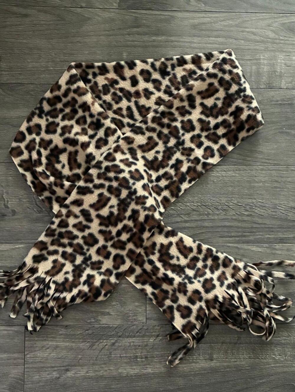 Leopard scarf